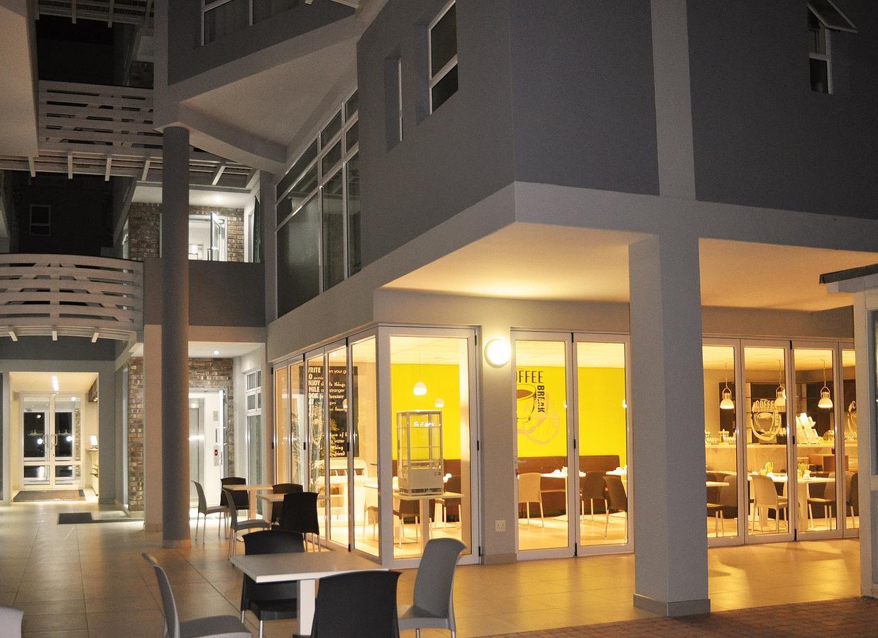 Swakopmund Plaza Hotel Exterior photo